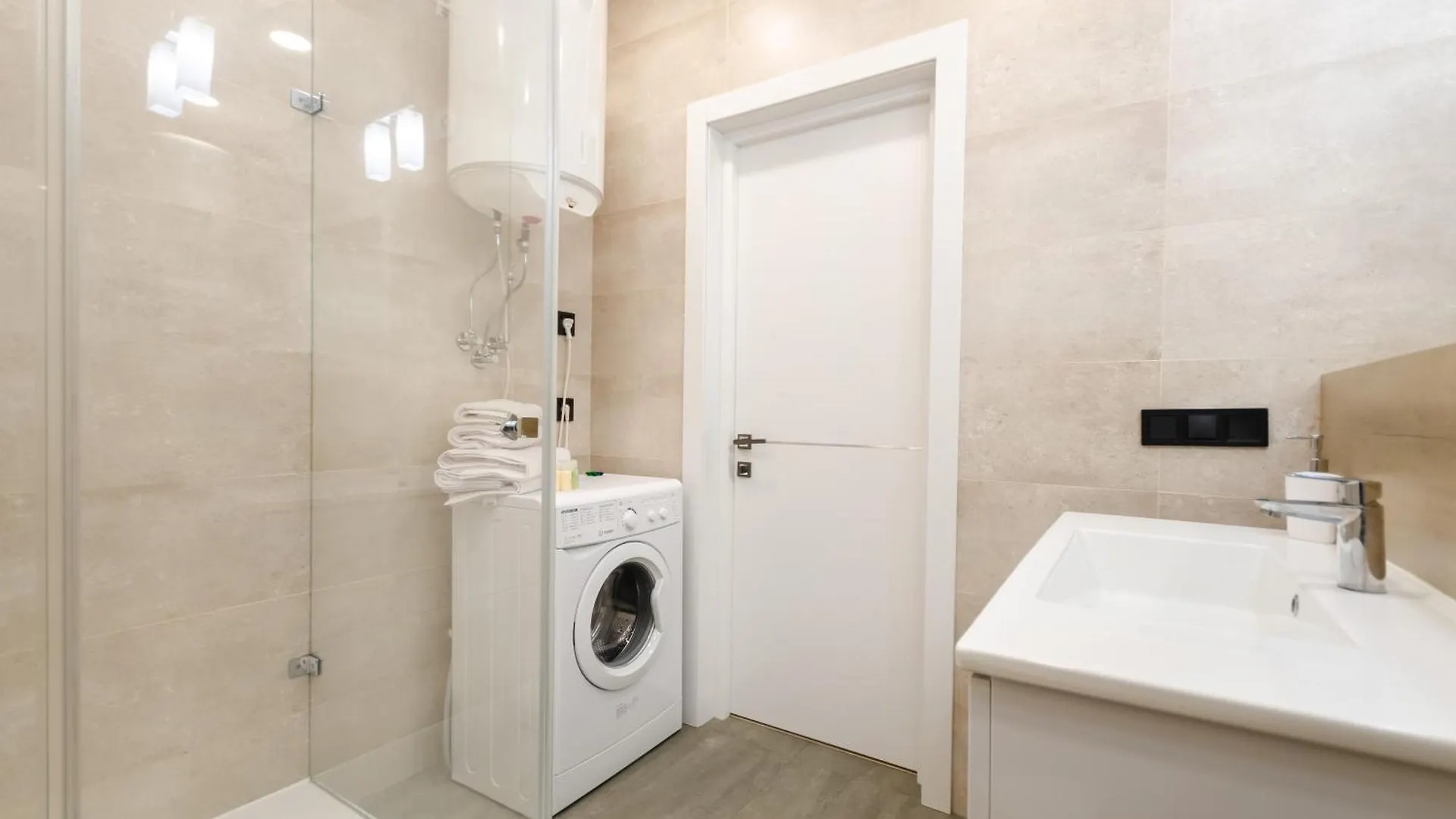 Petrovdom Apartments 17-190 In Rc New York Concept House, Antonovycha 74